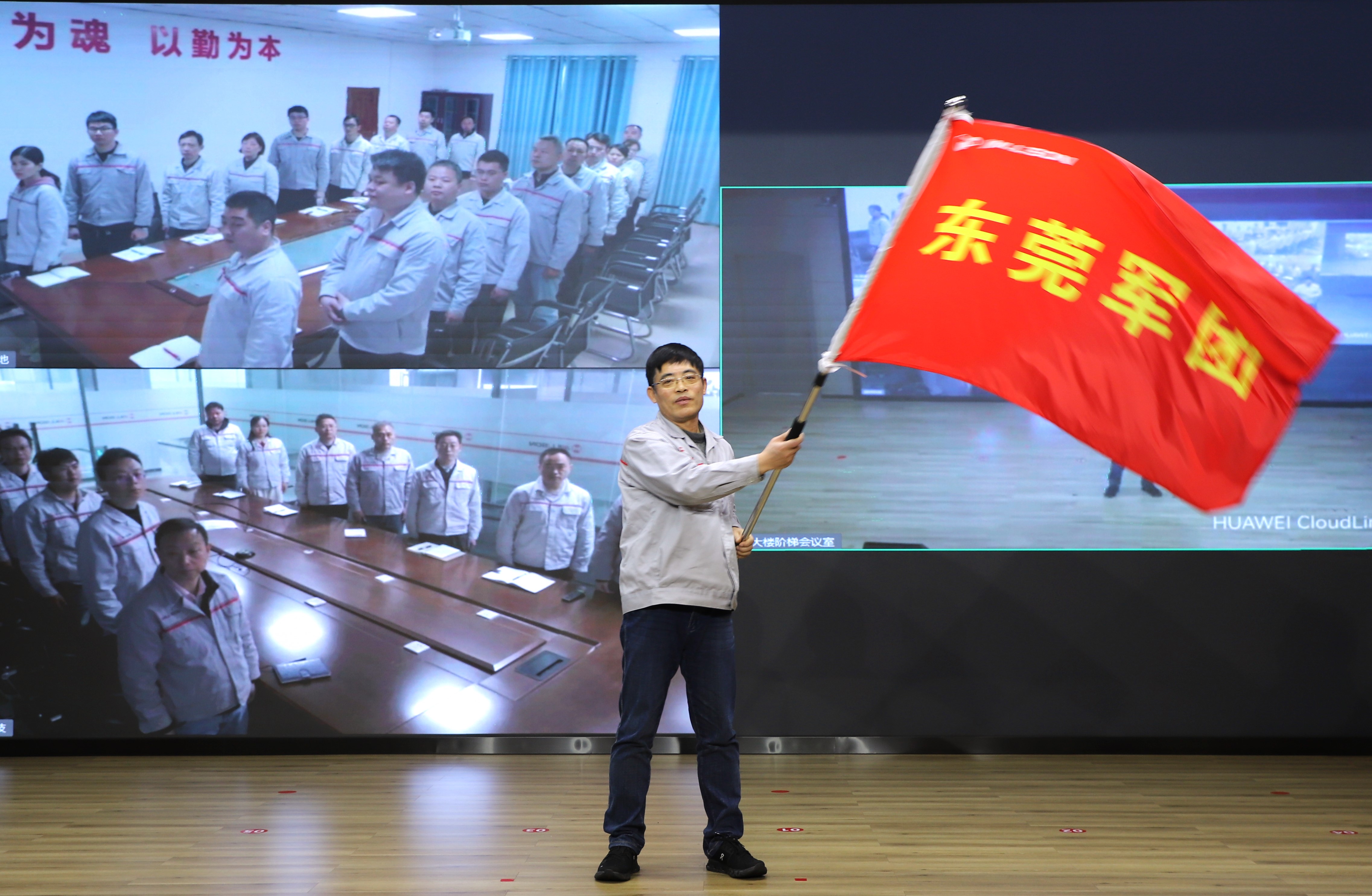 軍隊(duì)授旗儀式 (5)
